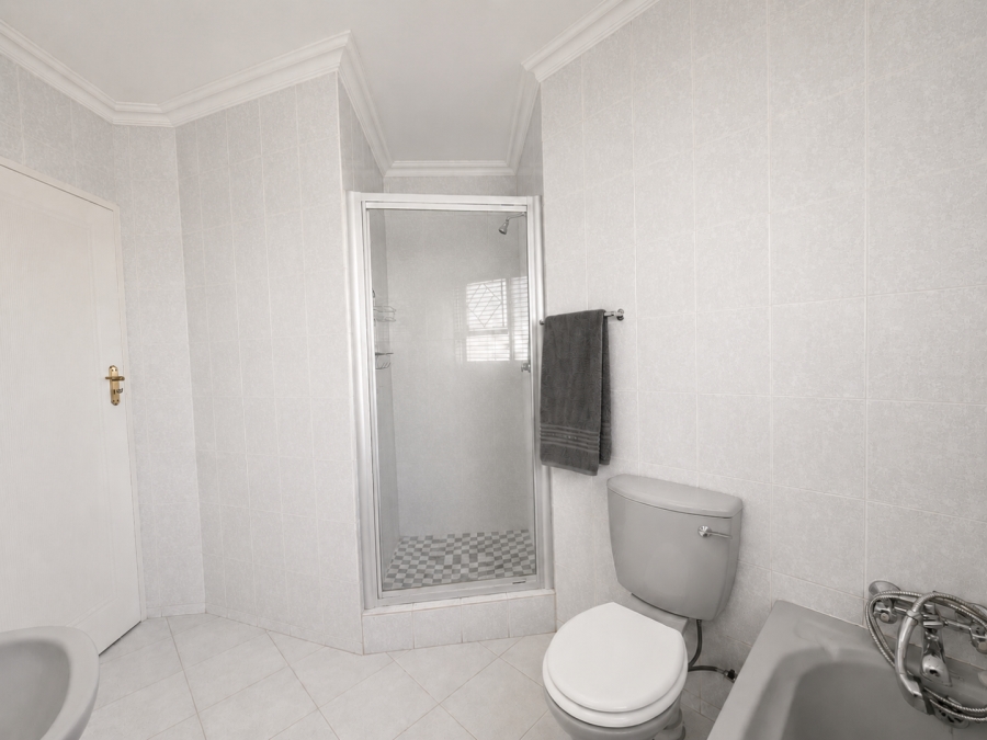 3 Bedroom Property for Sale in Pentagon Park Free State